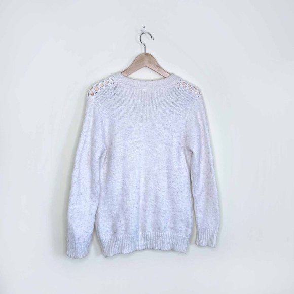 ⚡️SOLD⚡️   vintage crochet rose eyelash sweater - size small - Picture 3 of 9